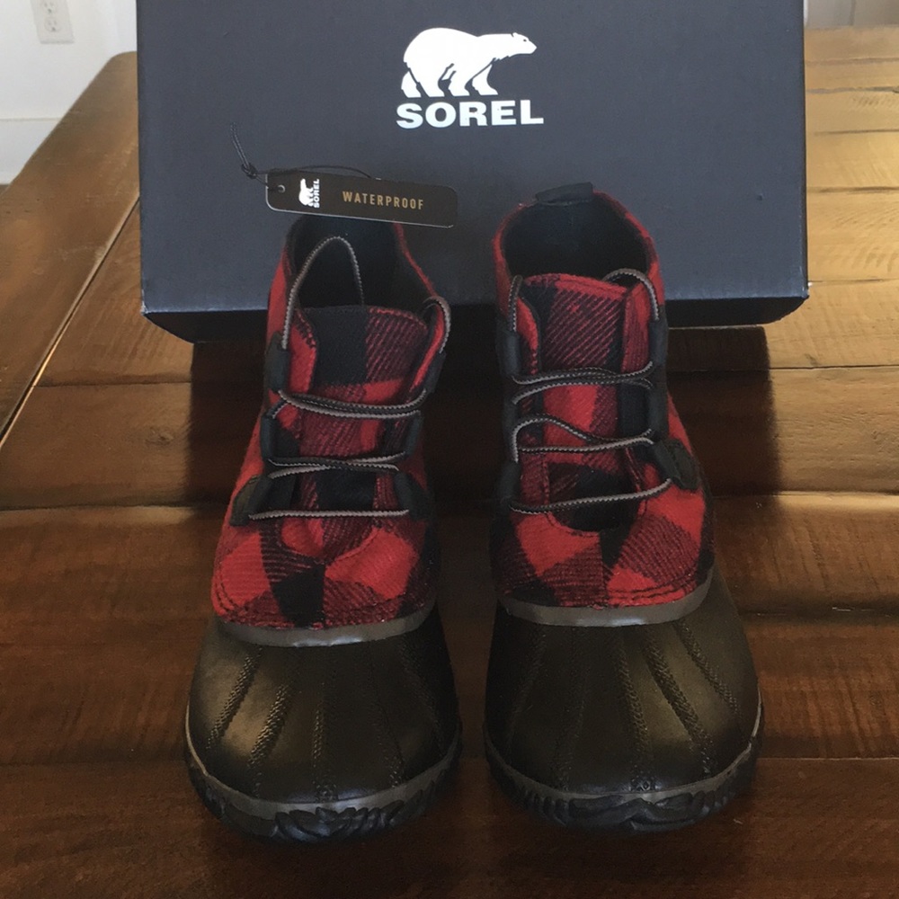 Sorel Women’s Out and About Boot. ❤️BNWT!